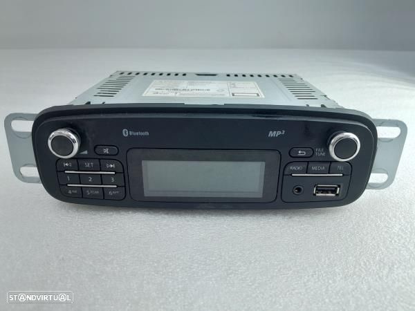 Auto Radio Renault Zoe (Bfm_) - 1