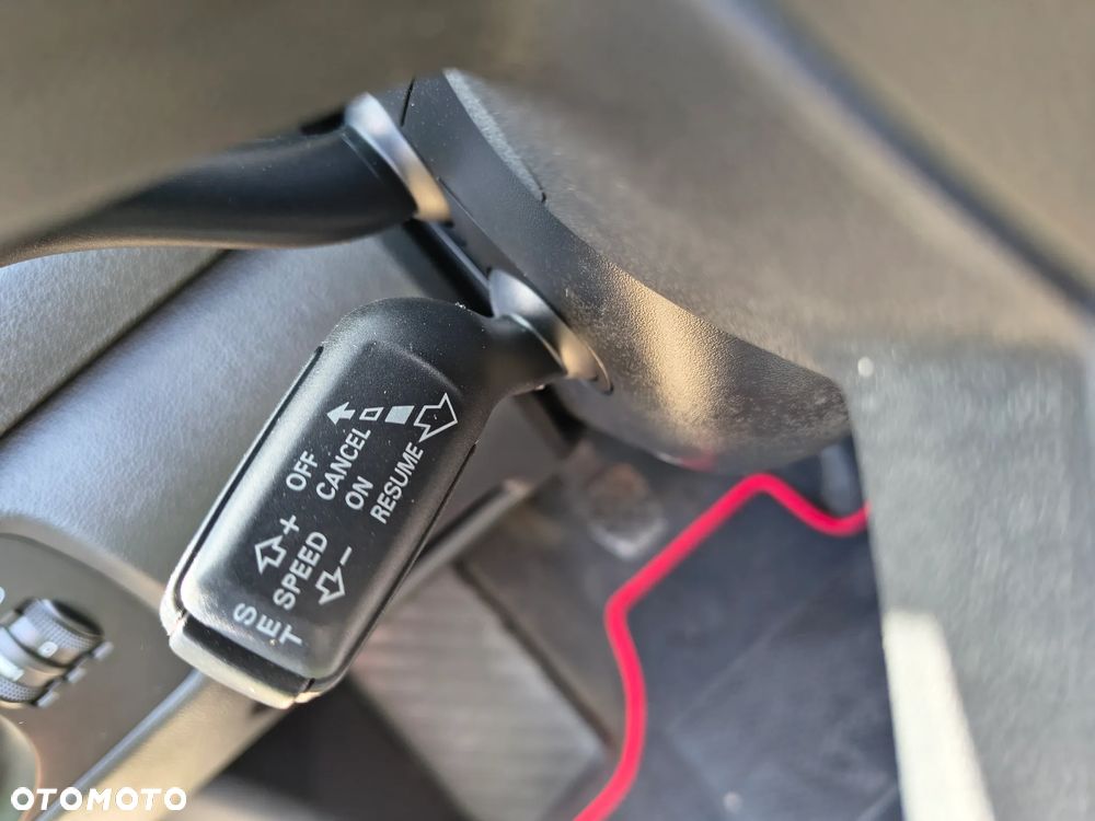 Audi A3 Sportback 1.6 TDI DPF Ambiente - 14