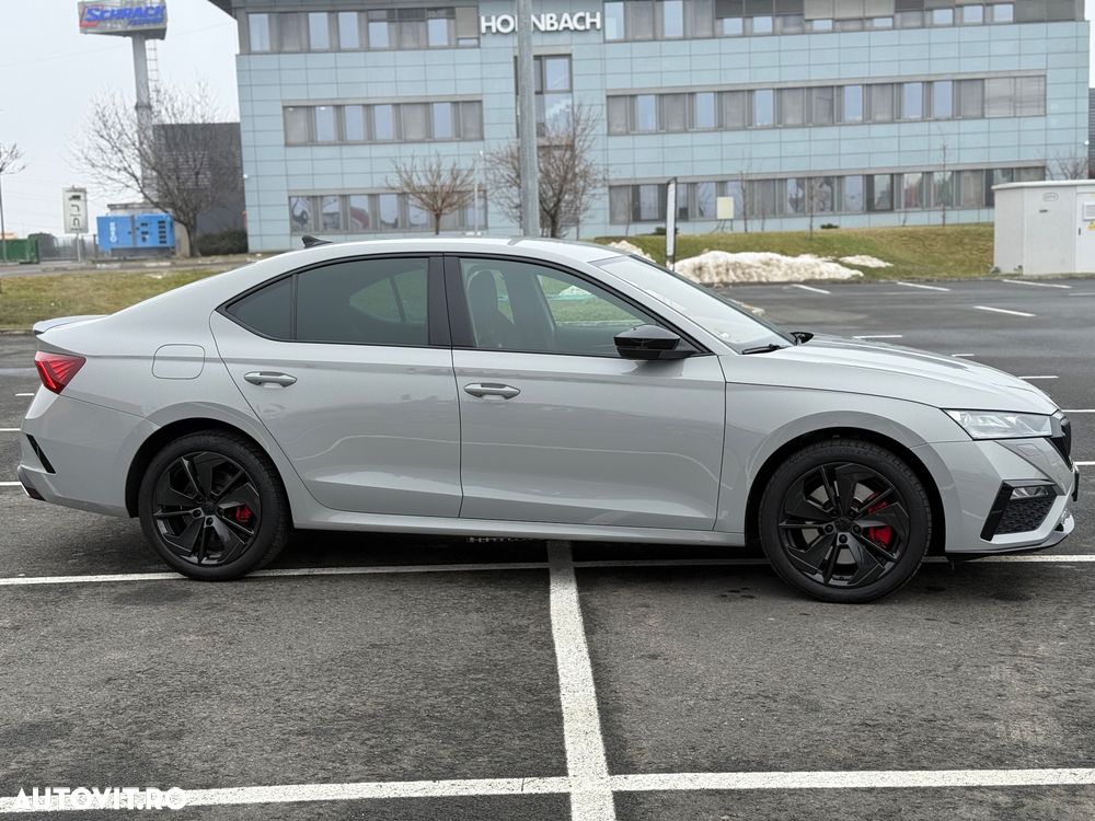 Skoda Octavia 1.4 TSI DSG RS - 7
