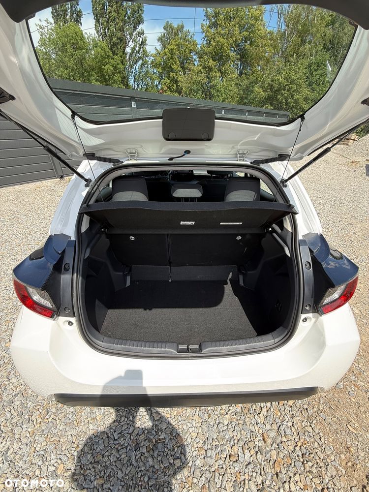 Mazda 2 Hybrid - 13