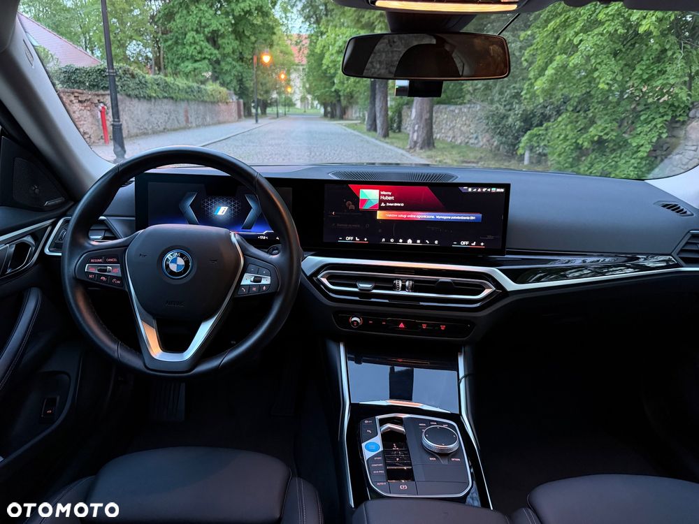 BMW i4 70.3kWh eDrive 35 - 28