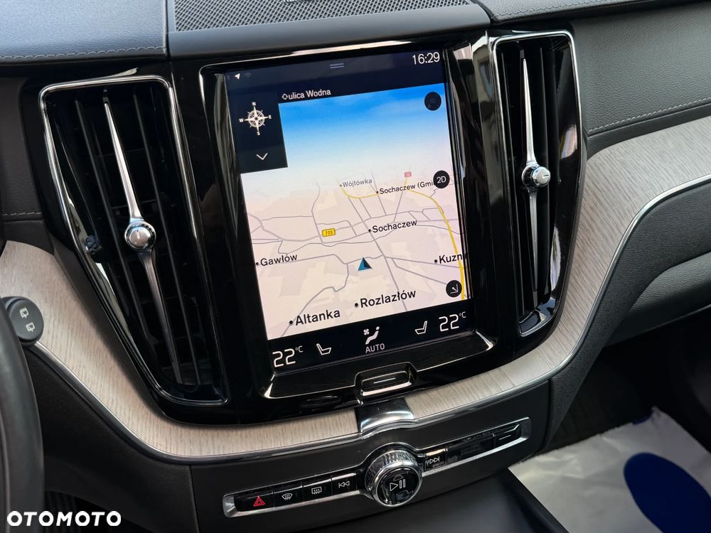 Volvo XC 60 T8 AWD Plug-In Hybrid Inscription - 13