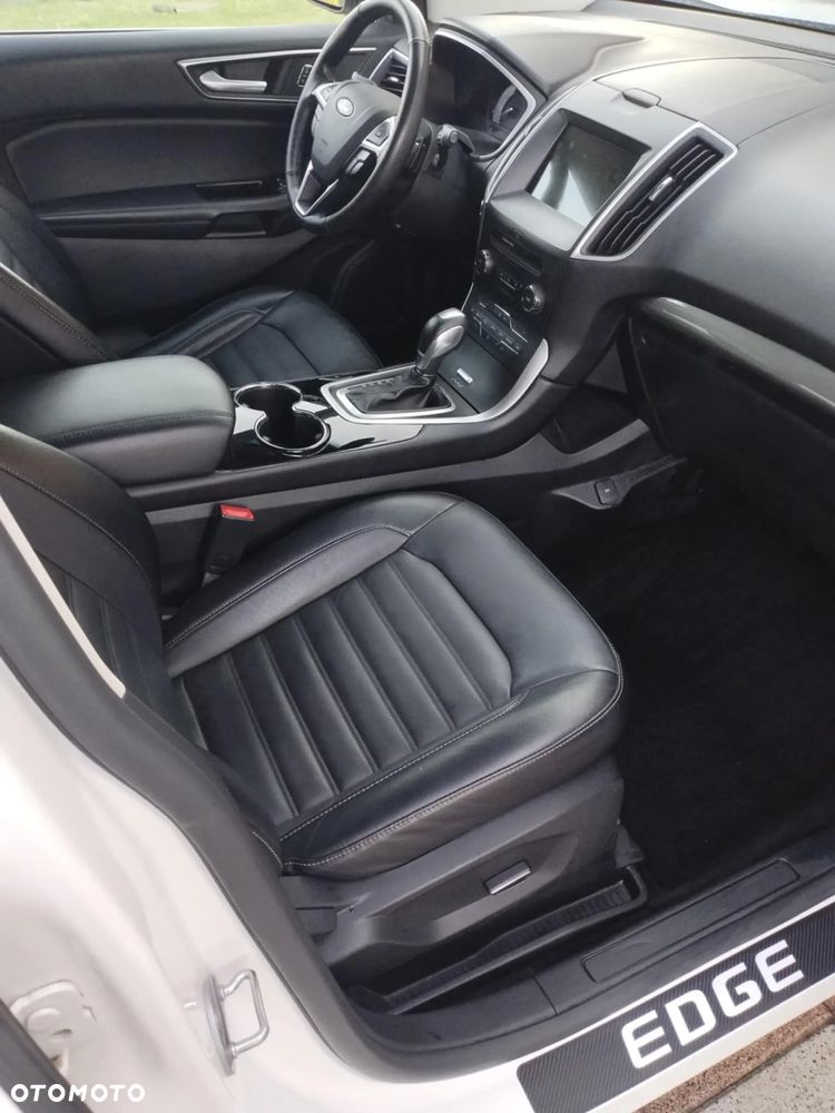 Ford Edge - 16