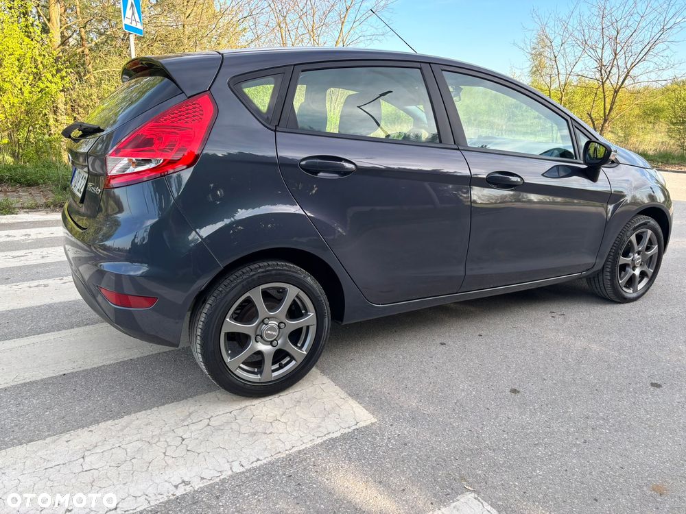 Ford Fiesta 1.25 Champions Edition - 19