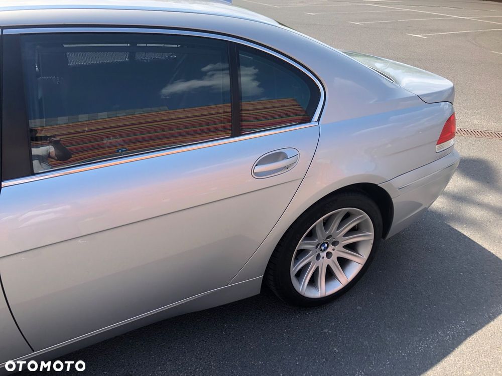 BMW Seria 7 745i L - 9