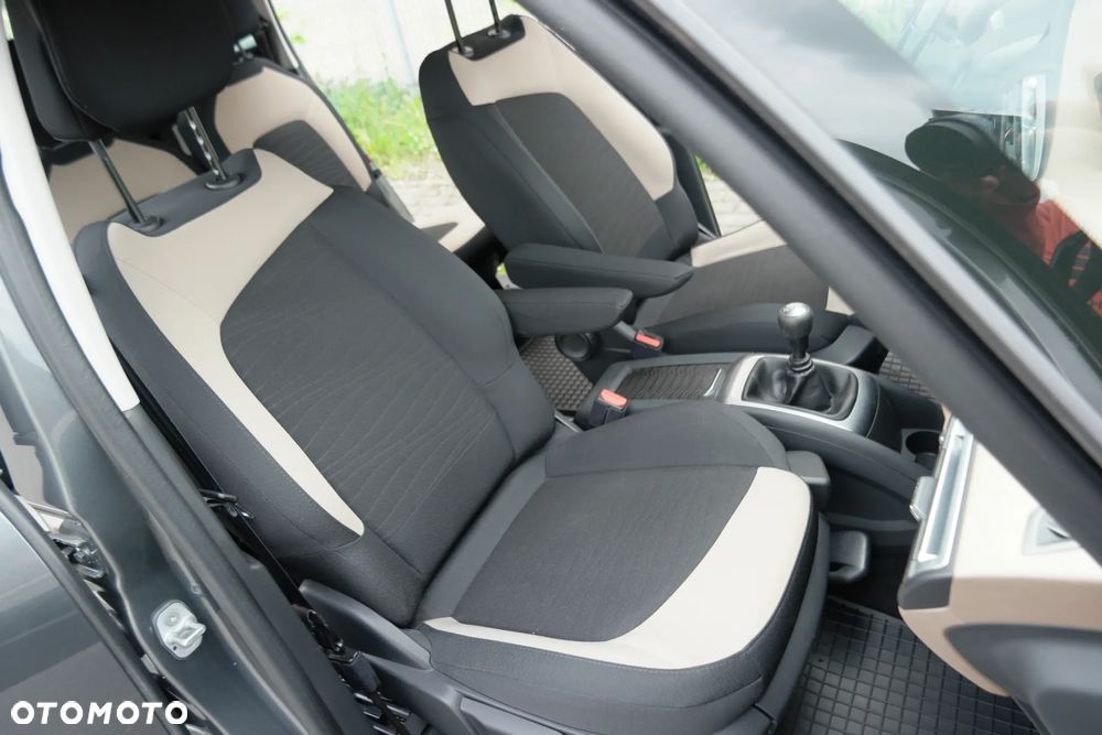 Citroën C4 Picasso - 24