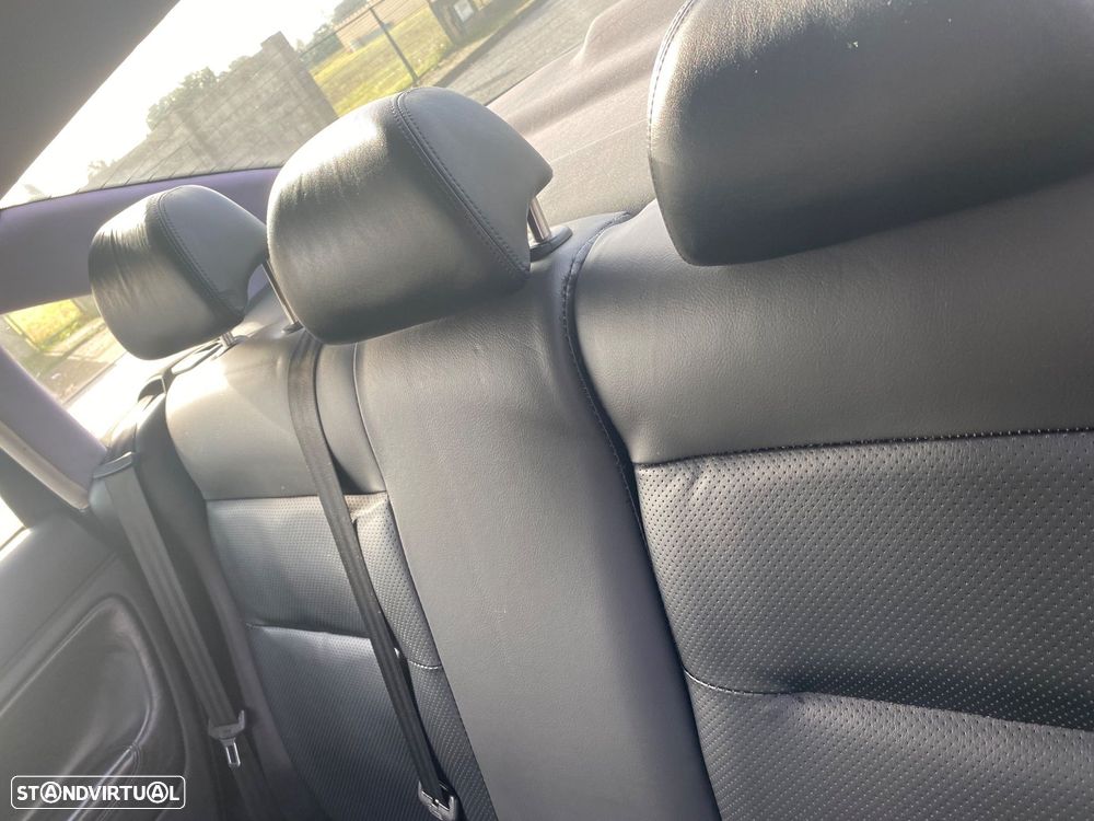 VW Passat 1.9 TDi Confortline - 11