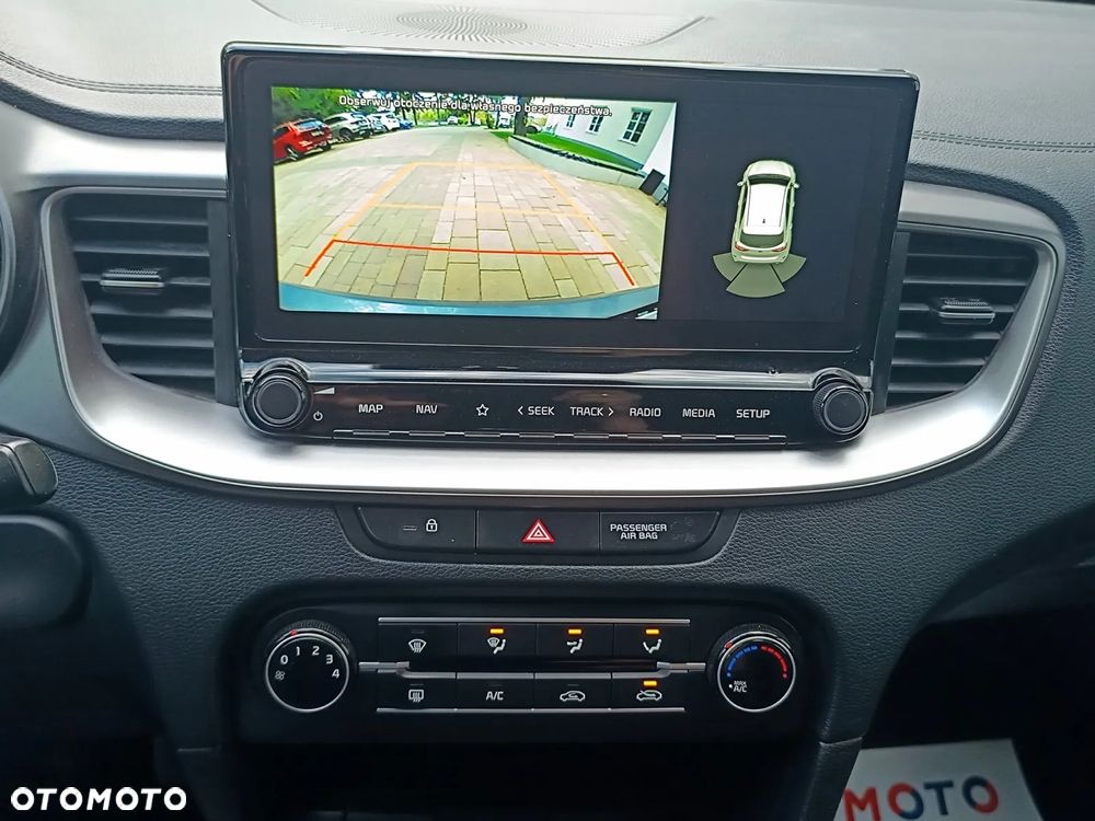 Kia Ceed 1.6 CRDi 136 ISG Spirit - 32
