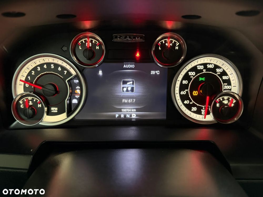 Dodge RAM 5.7 4x4 - 17
