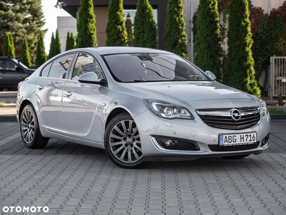 Opel Insignia - 1