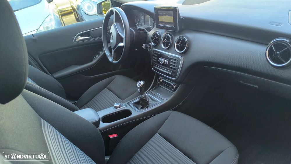 Mercedes-Benz A 180 CDI BlueEFFICIENCY - 12