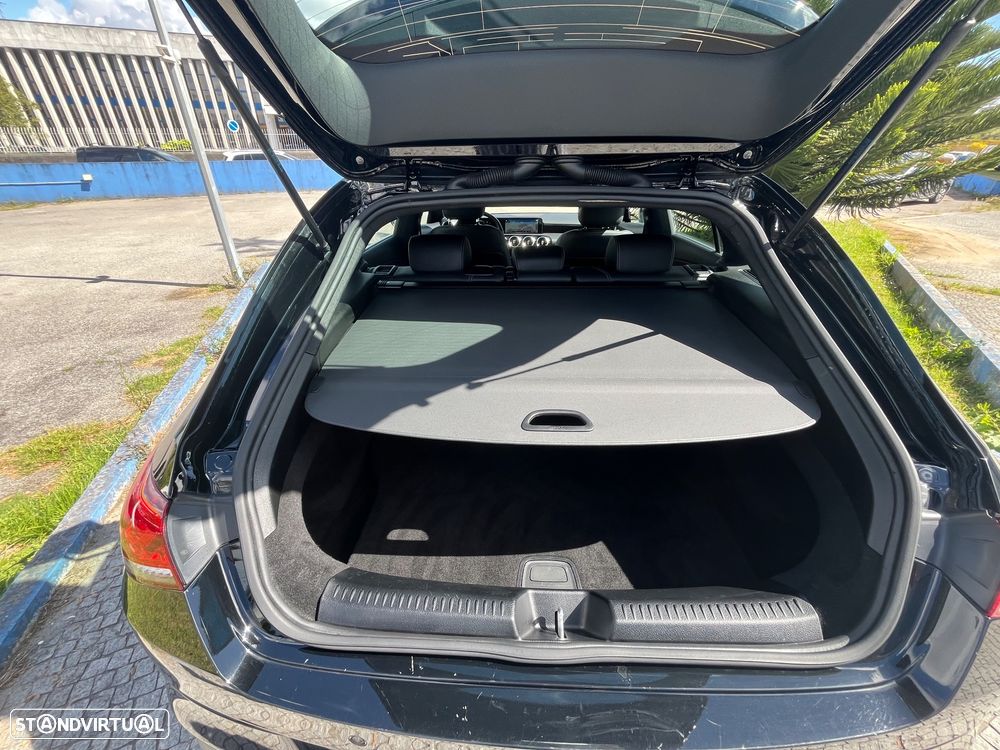 Mercedes-Benz CLA 250 e Shooting Brake Style Plus - 25