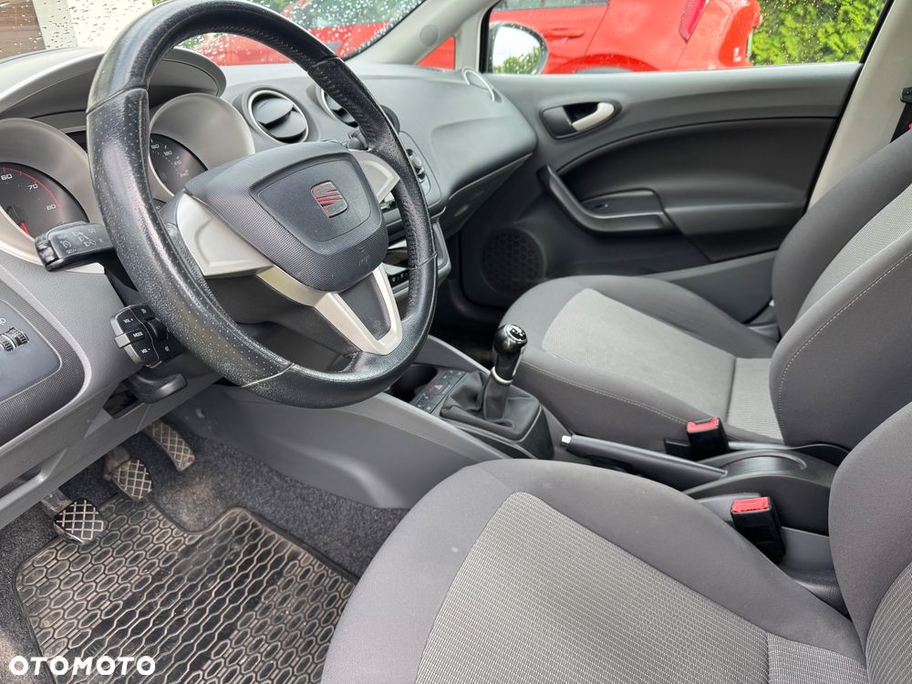 Seat Ibiza 1.4 16V Style - 11