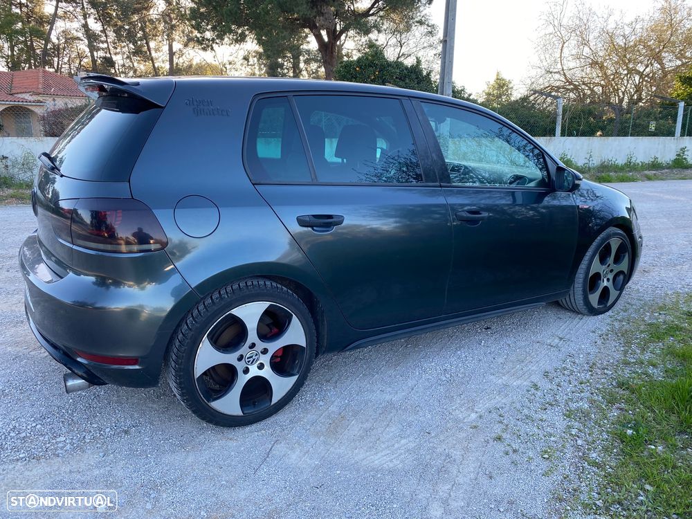 VW Golf 2.0 GTI - 5