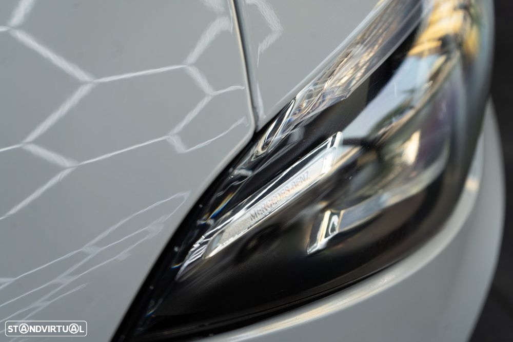 Mercedes-Benz CLA 180 d 7G-DCT AMG Line - 16