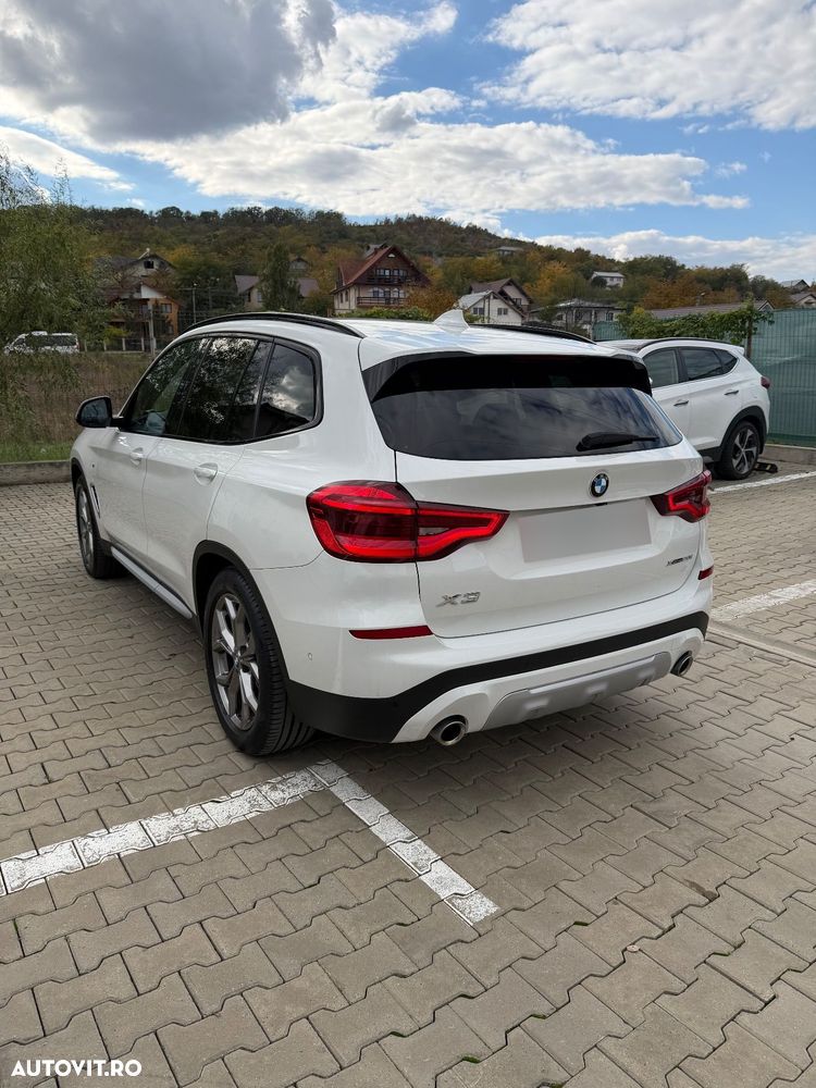 BMW X3 xDrive20i AT xLine - 9