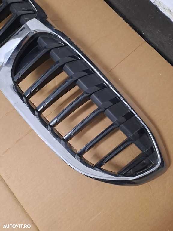 Grila radiator originala Bmw seria 3 G20 G21 cod 511319297610 - 2