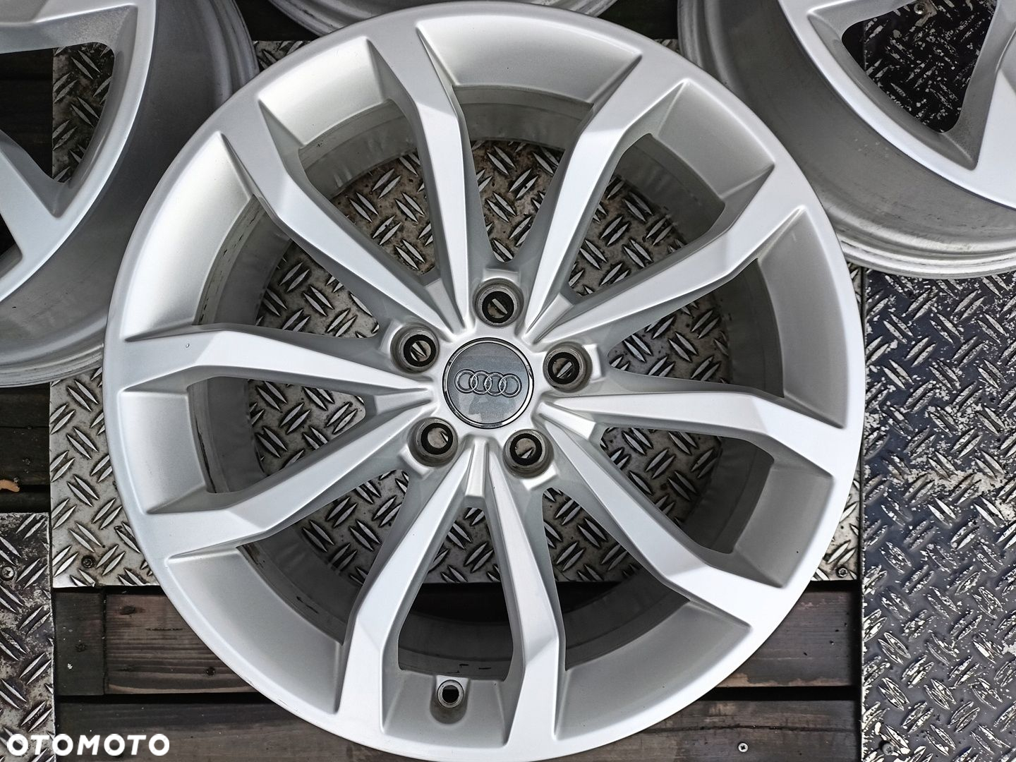 Oryginał felgi 18cali 8W0 Audi A4 B9 Q5 S4 A6 C7 ET40 - 3
