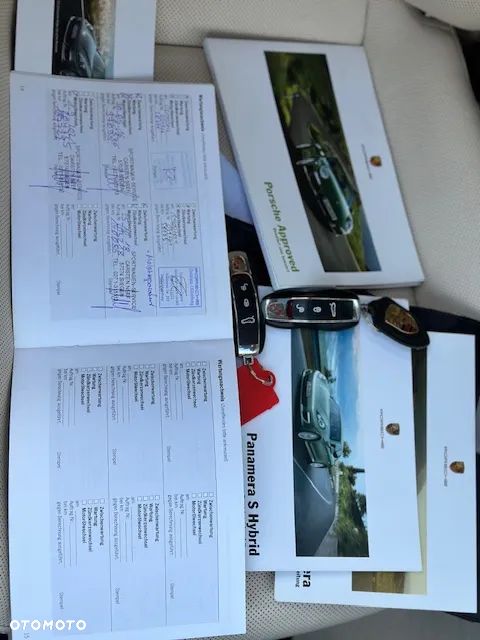 Porsche Panamera 4S - 6