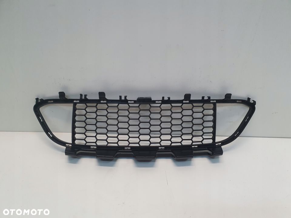 ATRAPA KRATKA ŚRODKOWA BMW 3 F30 F31 M-PAKIET - 1