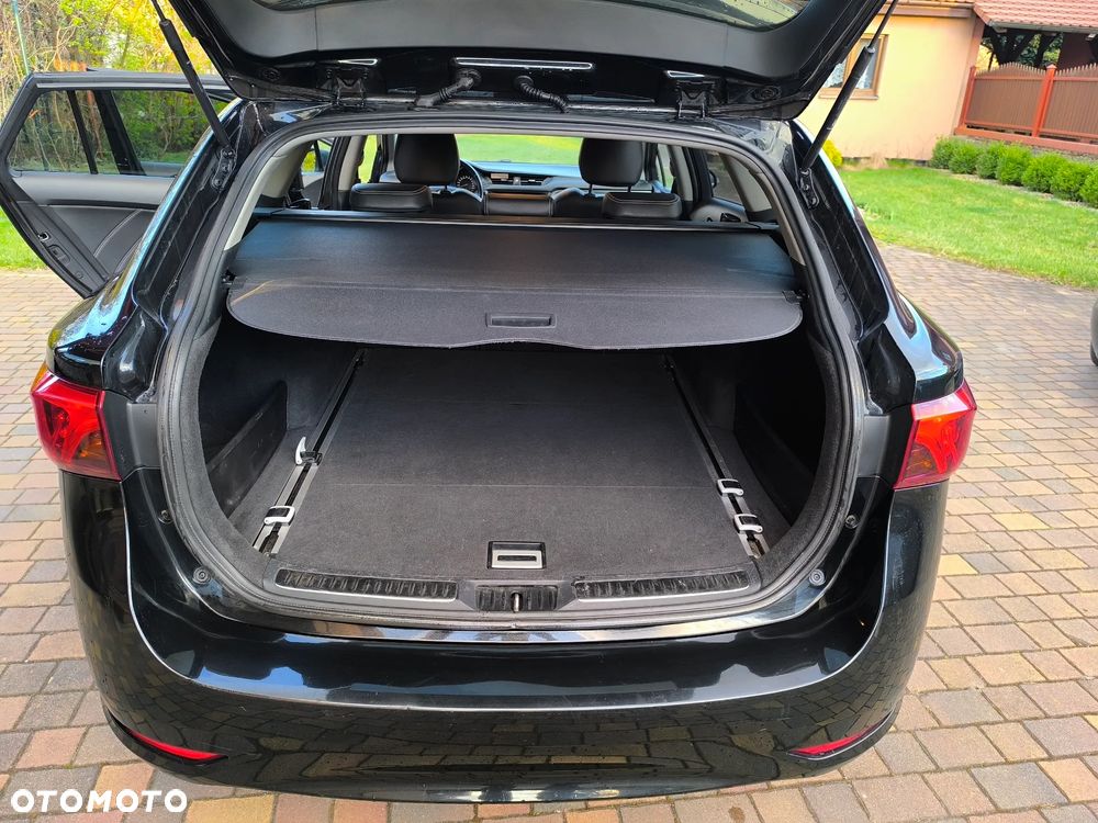 Toyota Avensis 2.0 D-4D Prestige - 6