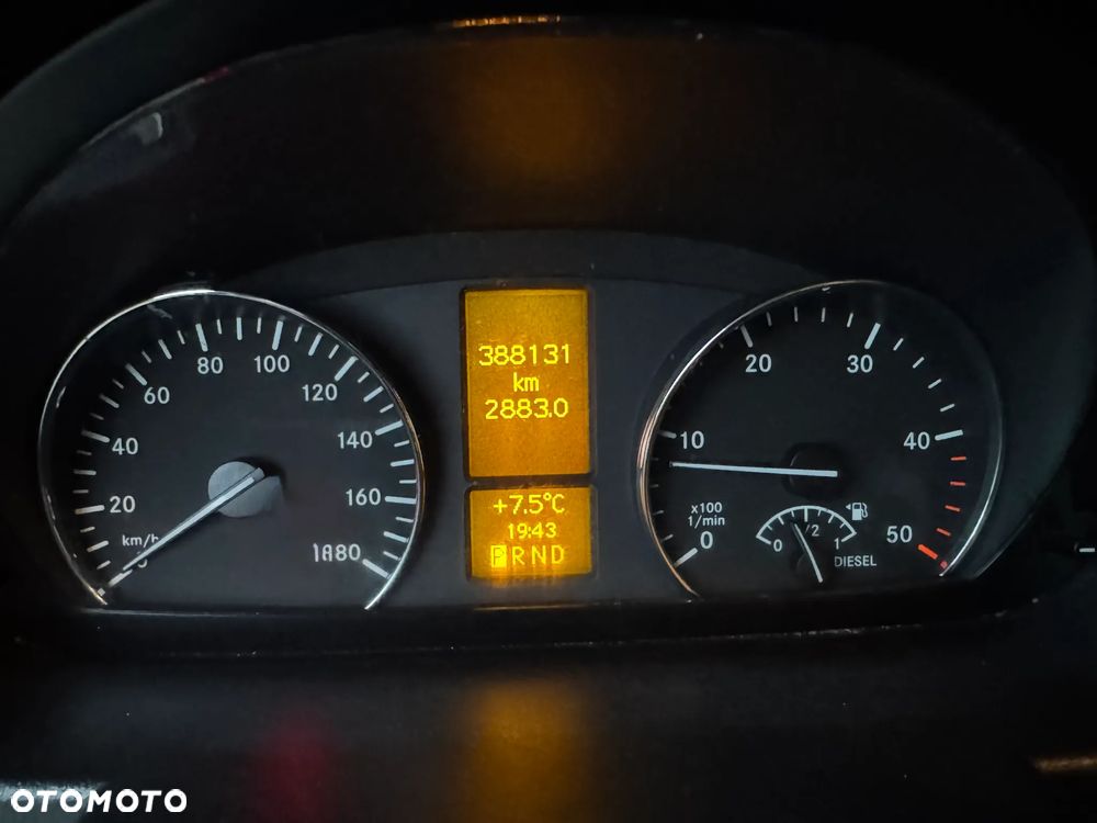 Mercedes-Benz SPRINTER - 17