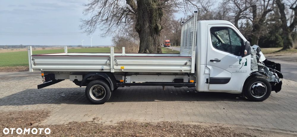 Nissan INTERSTAR - 4