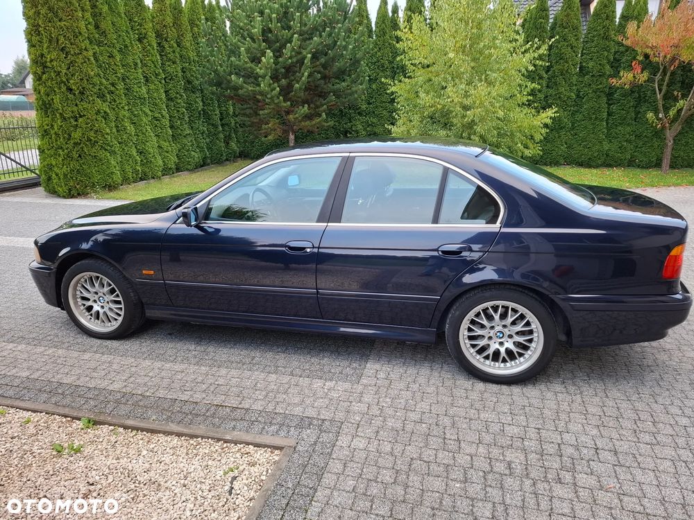 BMW Seria 5 525i - 10