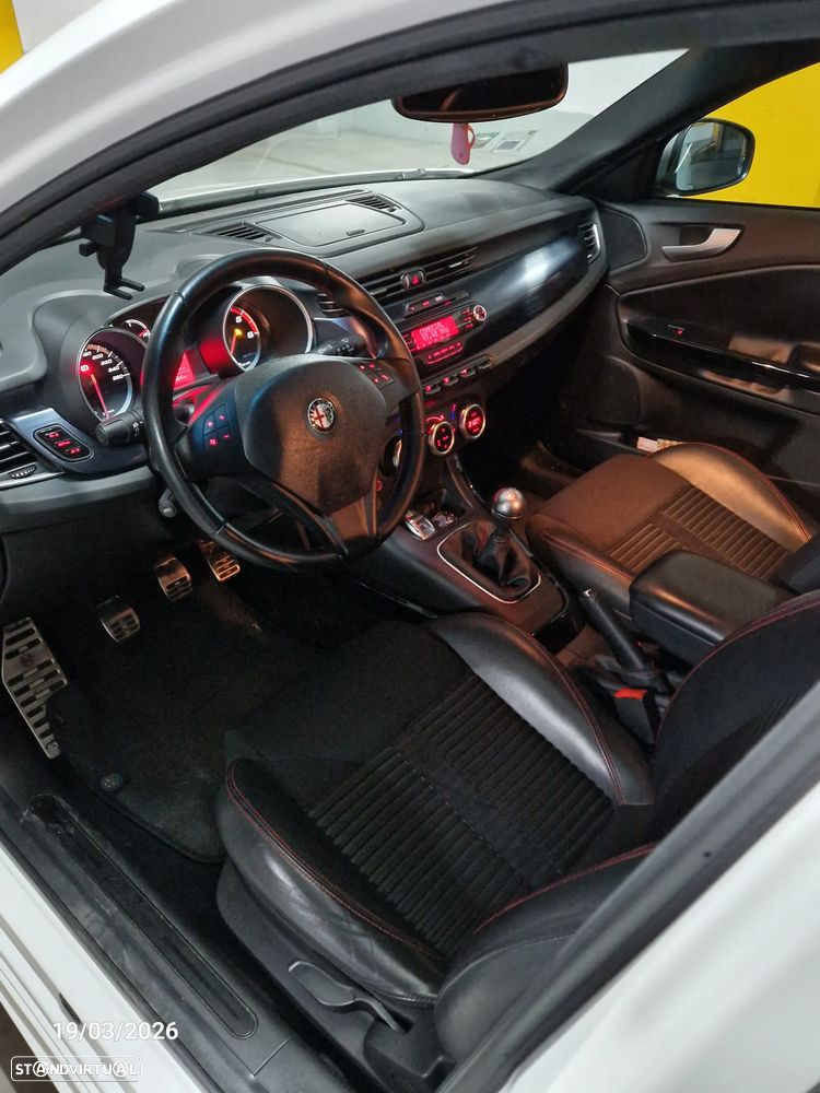 Alfa Romeo Giulietta - 11