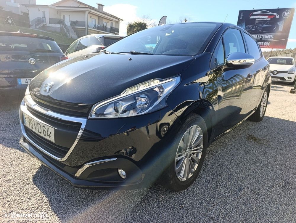 Peugeot 208 1.2 PureTech Allure - 1