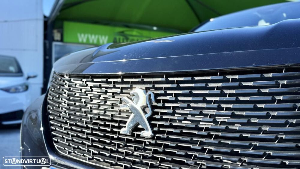 Peugeot e-2008 Active Pack - 27