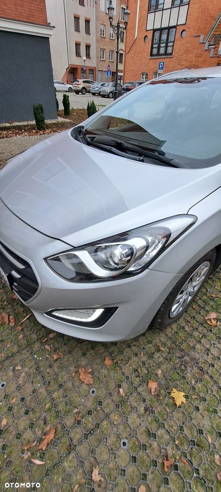 Hyundai i30 1.4 CRDi Classic + - 8
