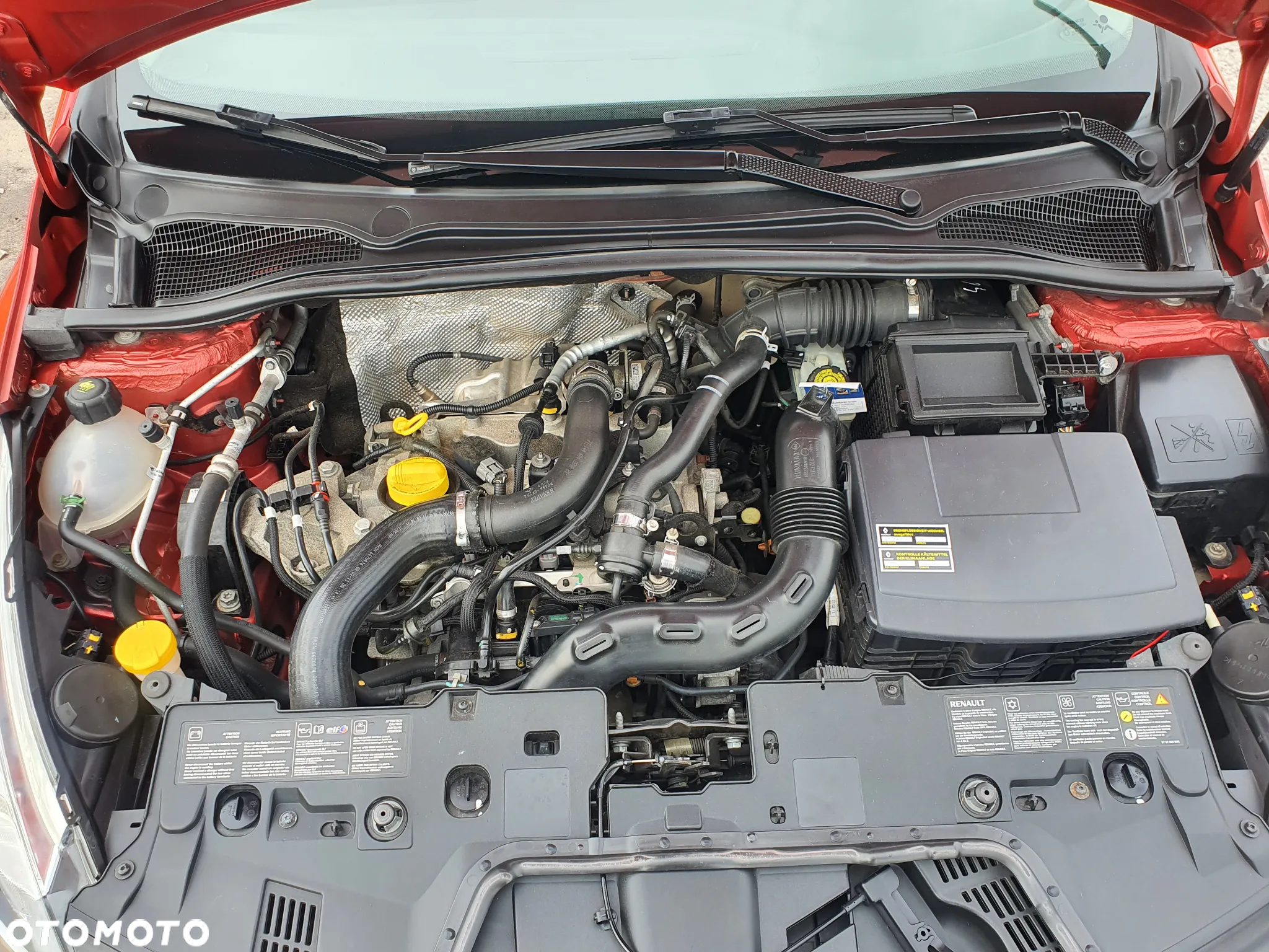 Renault Clio ENERGY TCe 90 Start & Stop Experience - 24