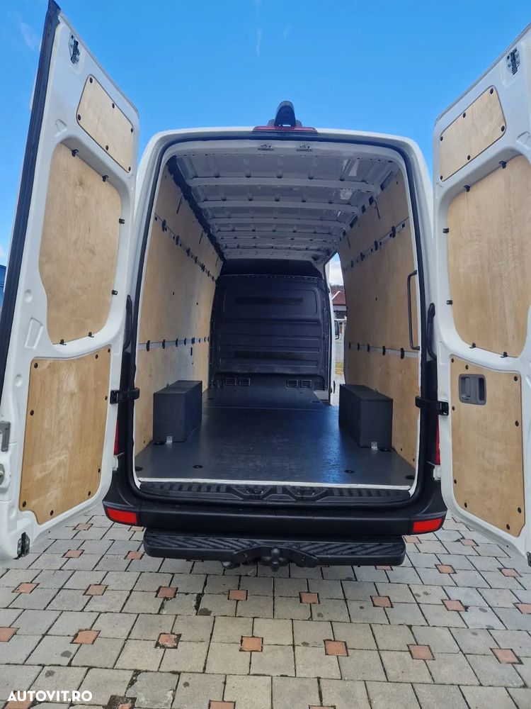 Mercedes-Benz Sprinter 314 CDI MAXI XXL An 2017 Cutie Automată Climă Navigație Mare Scaun pernă aer Pilot automat Cameră video pe marșalier Cârlig de remorcare - 5