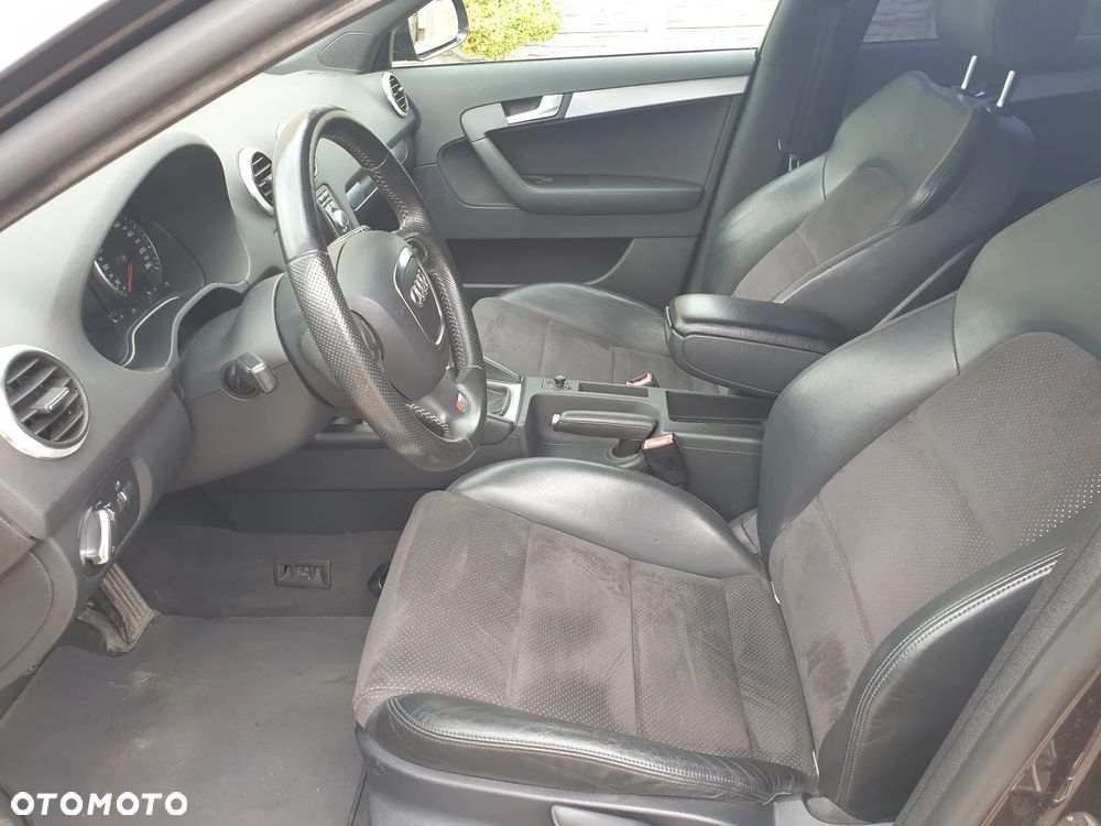 Audi A3 Sportback - 8