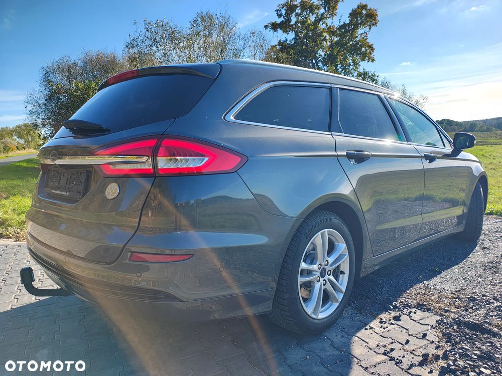 Ford Mondeo 2.0 TDCi STart-Stopp PowerShift-Aut Titanium - 4