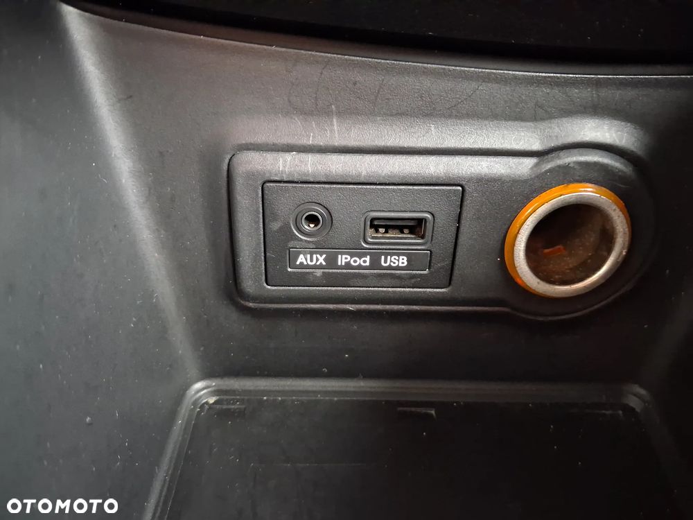 Kia Venga 1.4 CVVT Vision - 17