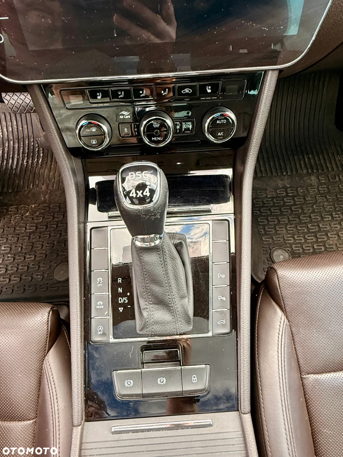 Skoda Superb 2.0 TDI 4x4 L&K DSG - 22