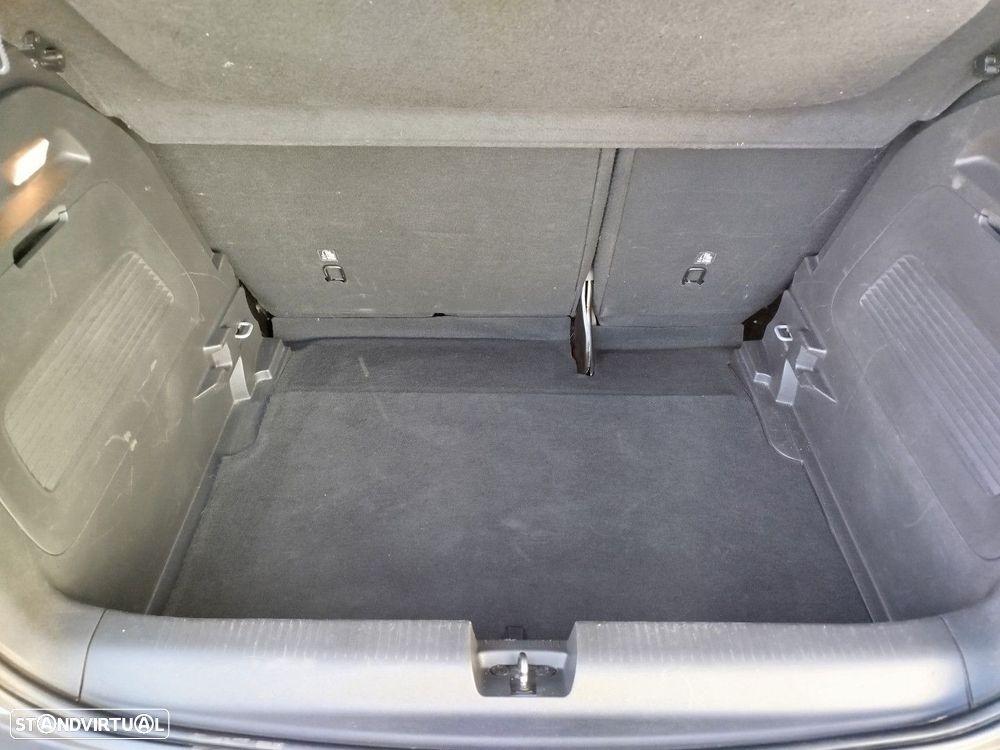 Opel Crossland 1.2 T Business Edition - 20