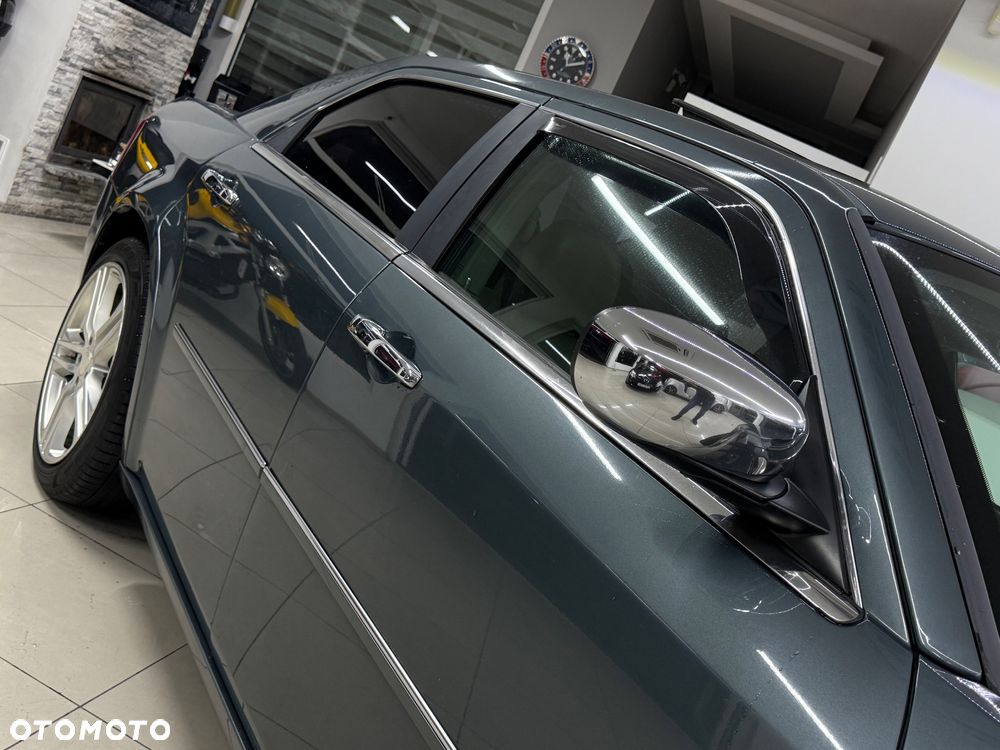 Chrysler 300C 3.0 V6 CRD - 31