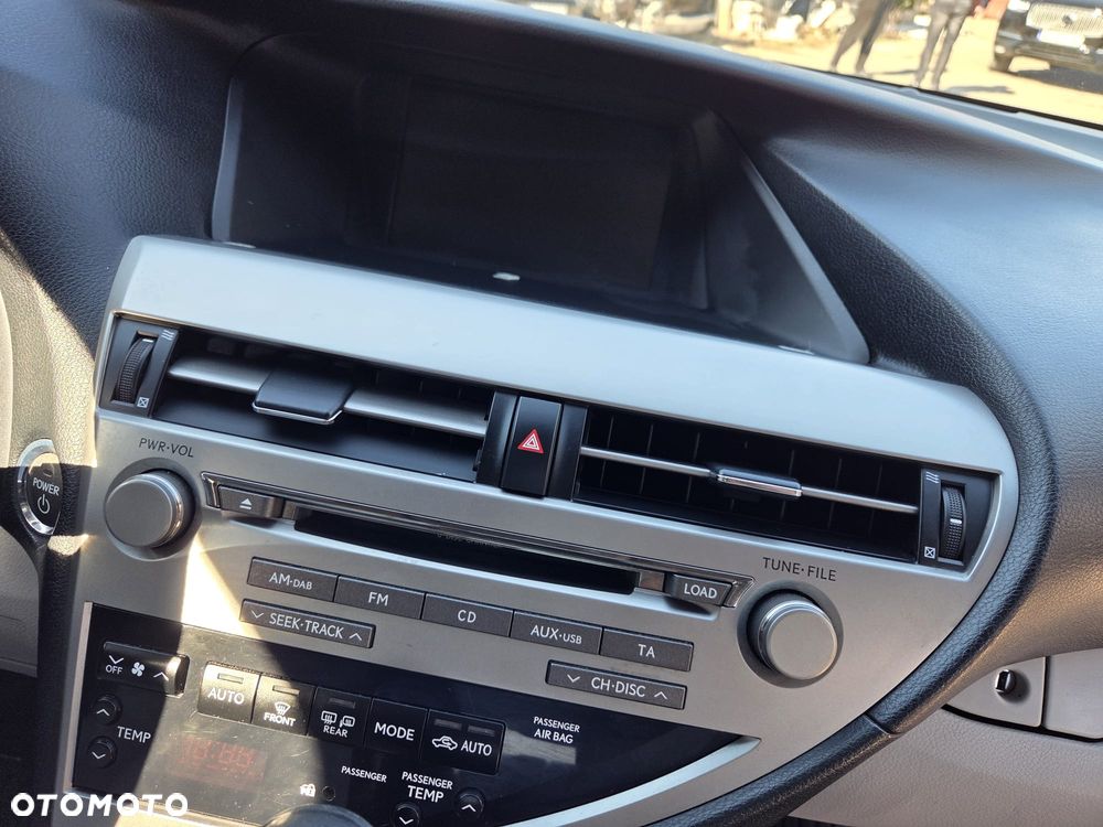 Lexus RX - 22