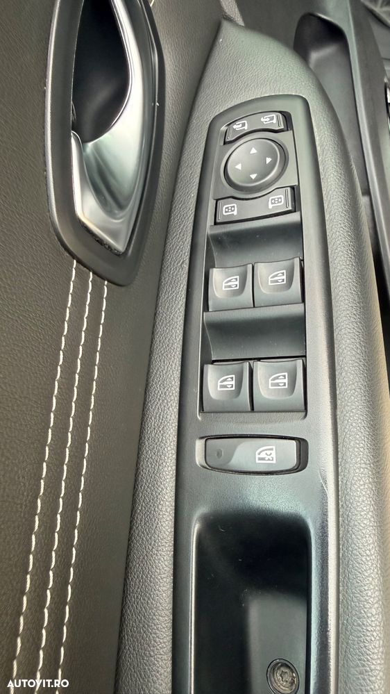 Renault Scenic - 13