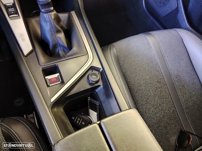 Peugeot 308 1.2 PureTech Allure - 27