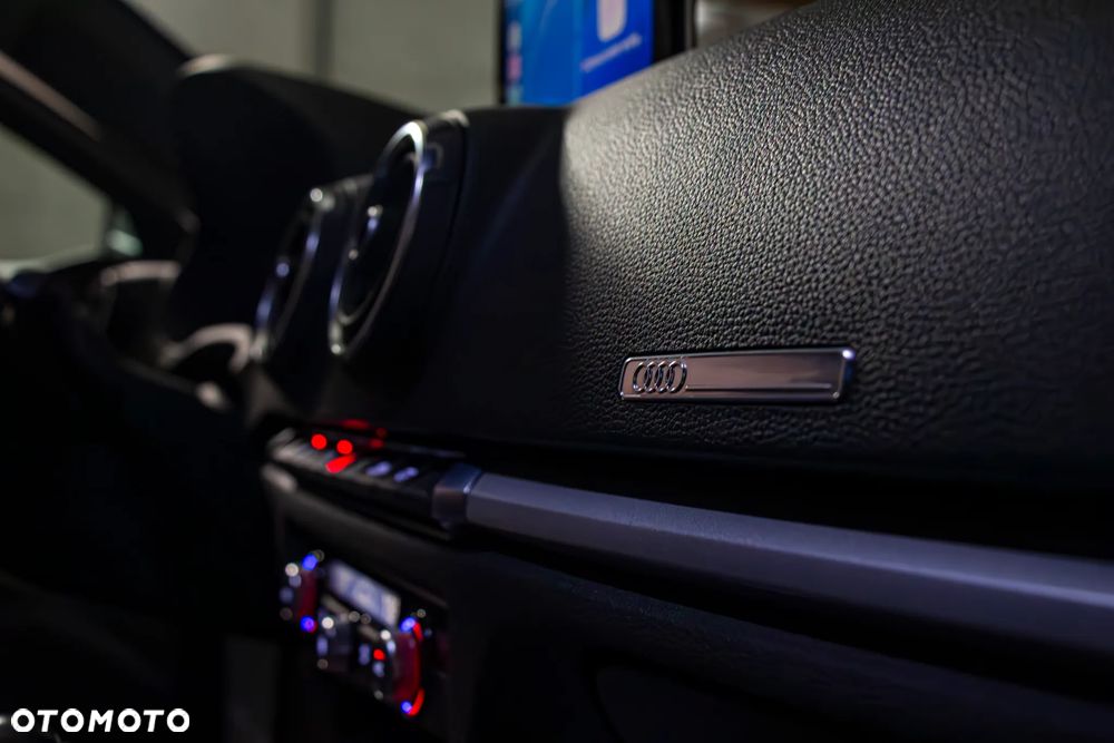 Audi A3 Sportback 35 TFSI S tronic - 25