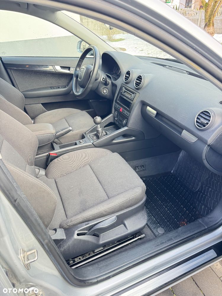 Audi A3 Sportback 1.9 TDI DPF Ambiente - 6