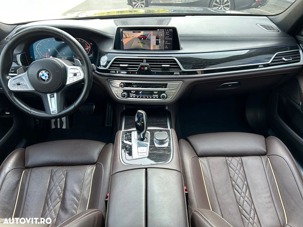 BMW Seria 7 750i xDrive - 10