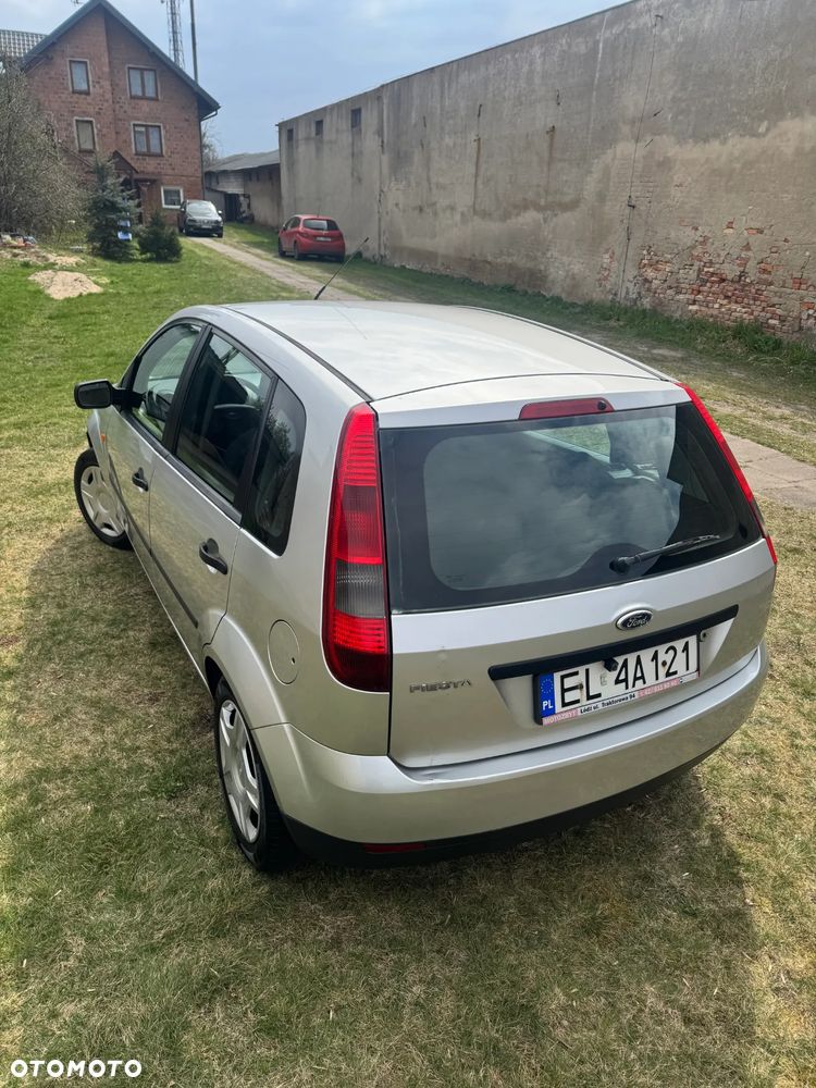 Ford Fiesta 1.3 - 7