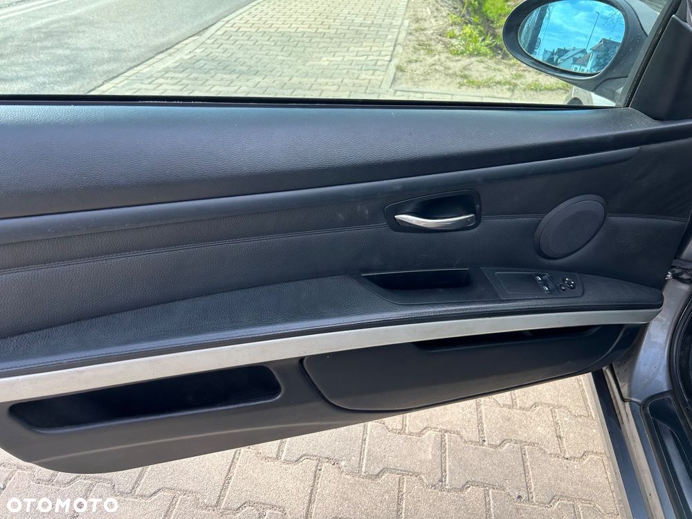 BMW Seria 3 - 32