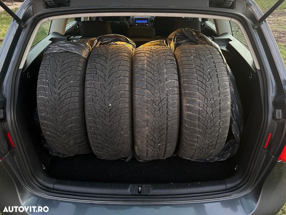 Volkswagen Passat Variant 1.9 TDI DPF BlueMotion - 9