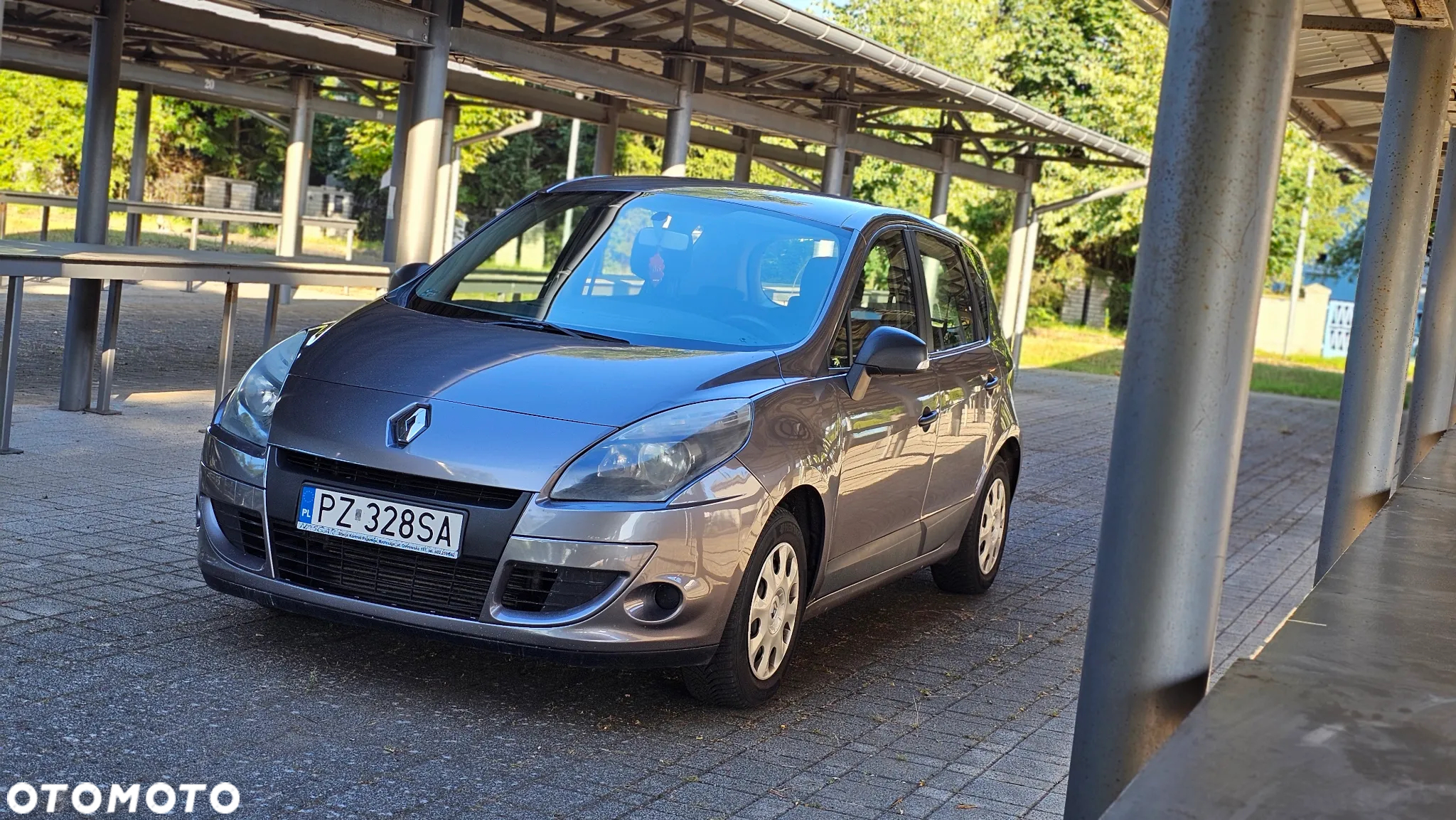Renault Scenic - 16